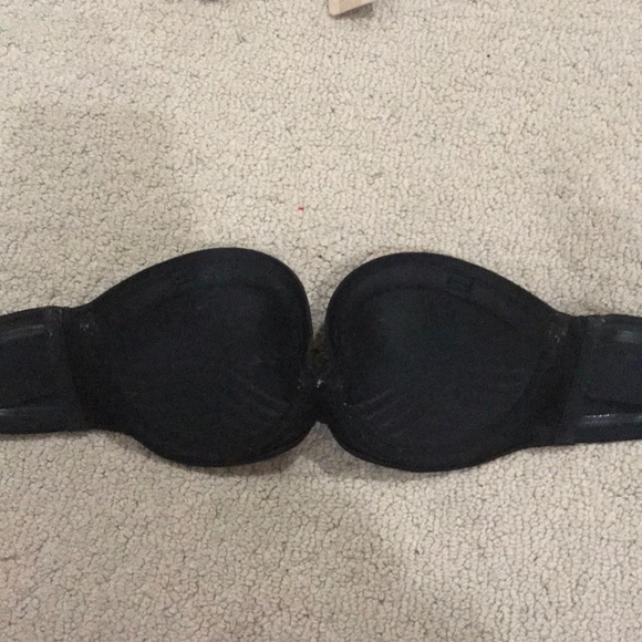 very supportive black strapless push up bra - Picture 3 of 3
